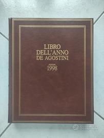 libro dell'anno De Agostini 