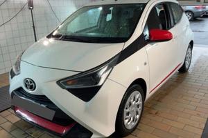 Toyota Aygo 1.0 5 porte/ neopatentati/FINANZIAMENT