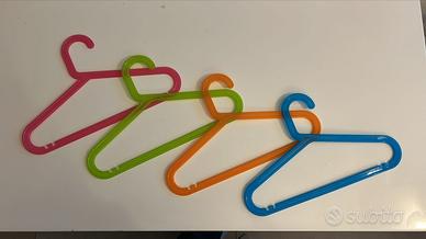 90 Appendini cameretta bambino