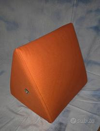 Cuscino triangolare design