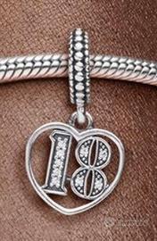 Charm 18 anni Pandora originale