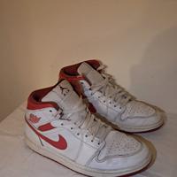 Jordan 1 mid - rosse e bianche