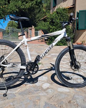 SPECIALIZED ROCKOPPER M4