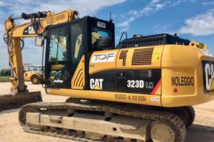 CATERPILLAR 323 DLN
