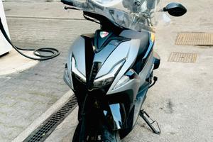 Moto/scooter-750€ incluso passaggio proprietà