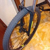 Bicicletta rockrider st 530