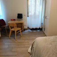 Monolocale comodissimo metro "a" pontelungo