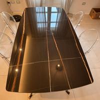 Tavolo di design Molteni