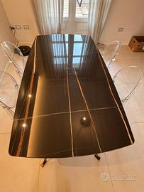 Tavolo di design Molteni