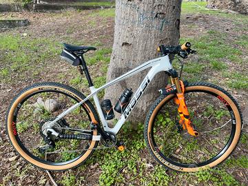 MTB Massi 29 Carbon - FOX e XT