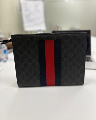 GUCCI Pouch in GG Supreme Uomo