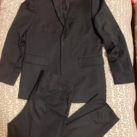 Completo blu uomo doppelganger