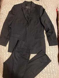 Completo blu uomo doppelganger