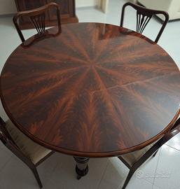 Elegante Tavolo Rotondo in Mogano con 6 sedie