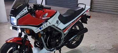 honda VF500F 