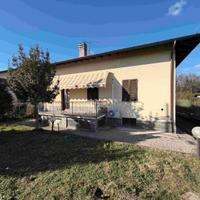 Villetta indipendente, giardino mq.2000