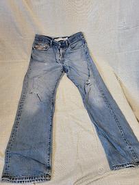 Jeans Diesel regular fit usati con strappi Burri