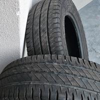 2 gomme Michelin  Agilis 3 205/65 R16 C