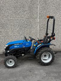 Trattore Solis 26 6+2