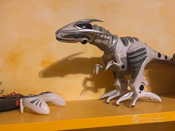 dinosauro robotico WowWee Roboraptor