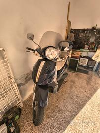 Piaggio Beverly 300