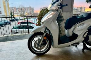 SH 300i Usato poco - Tenuto sempre in garage