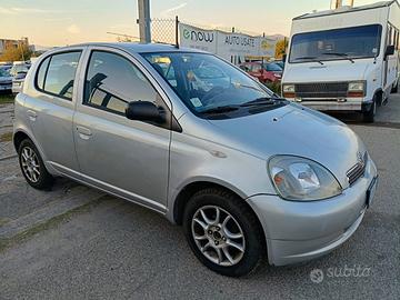 Toyota Yaris 1.0 benzina