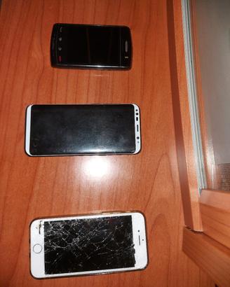samsung s8 ,aiphone 8 