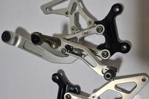 pedane racing per YAMAHA R1