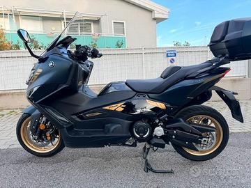 Yamaha TMax 560 TechMax