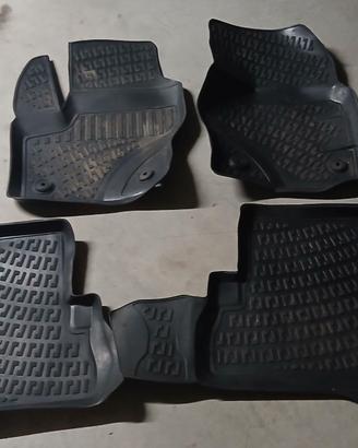 Tappetini in Gomma Ford Kuga 2013-2019