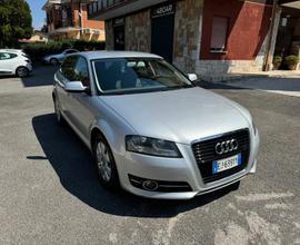 Audi A3 1.6 105cv Attraction TDI