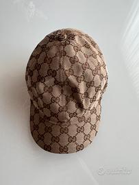 Cappello con visiera Gucci