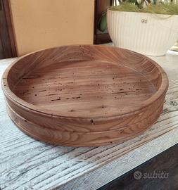 Vassoio in legno intagliato