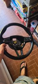volante in pelle con cambio al volante