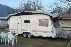 Roulotte omologata con veranda