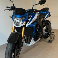 SUZUKI GSR 750 abs 2015