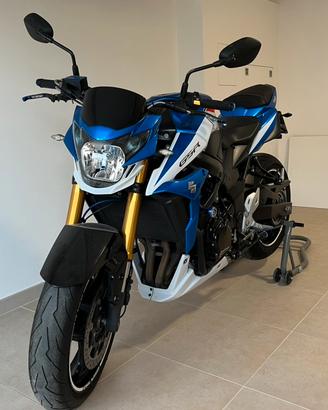 SUZUKI GSR 750 abs 2015