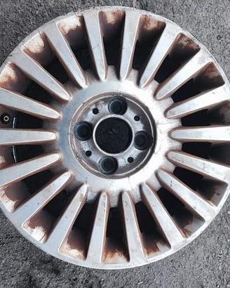 4 cerchi in lega Fiat 500 da R15