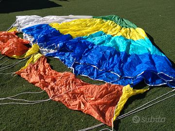 Paracadute ascensionale da traino