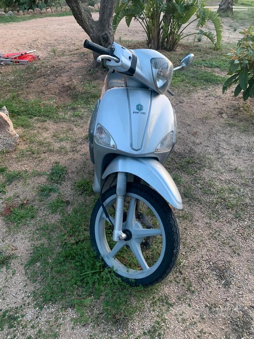 Vespa Piaggio Liberty 50 2t 2007 Piaggio Liberty 50 2007 Moto E