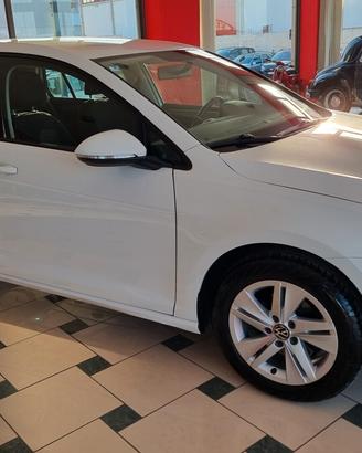 Volkswagen Golf 1.6 TDI 90 CV 5p. Trendline BlueMo