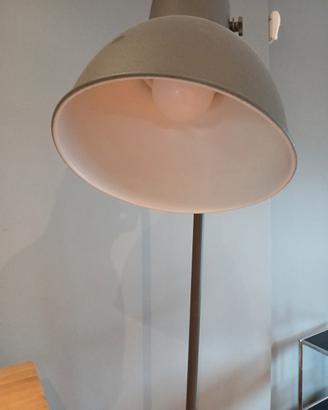 lampada da terra