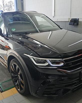 Volkswagen Tiguan 2.0 TDI 150 CV DSG R-Line
