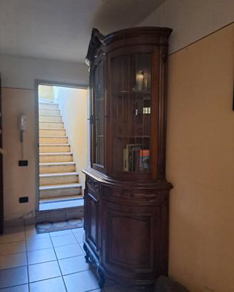 Vetrinetta in noce