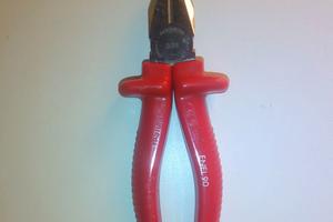 PINZA PASTORINO (USAG) 1000 VOLT