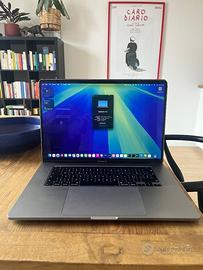 MacBook Pro 16” 2019 – i7 / 16GB RAM / 512GB SSD –