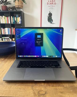MacBook Pro 16” 2019 – i7 / 16GB RAM / 512GB SSD –