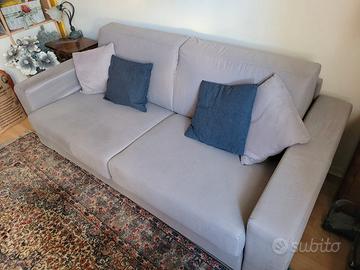 Divano letto matrimoniale grigio perla
