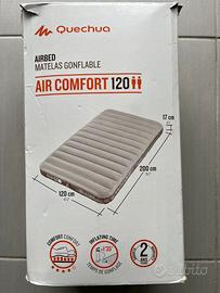 Materasso gonfiabile Quechua con pompa a piede.